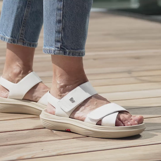 Melano W white